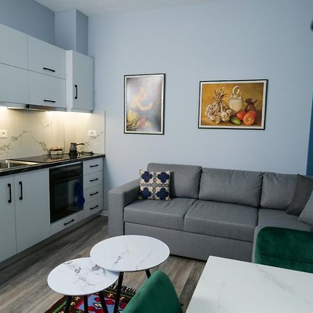 Travelers' Korca Home מראה חיצוני תמונה