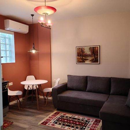 Travelers' Korca Home מראה חיצוני תמונה