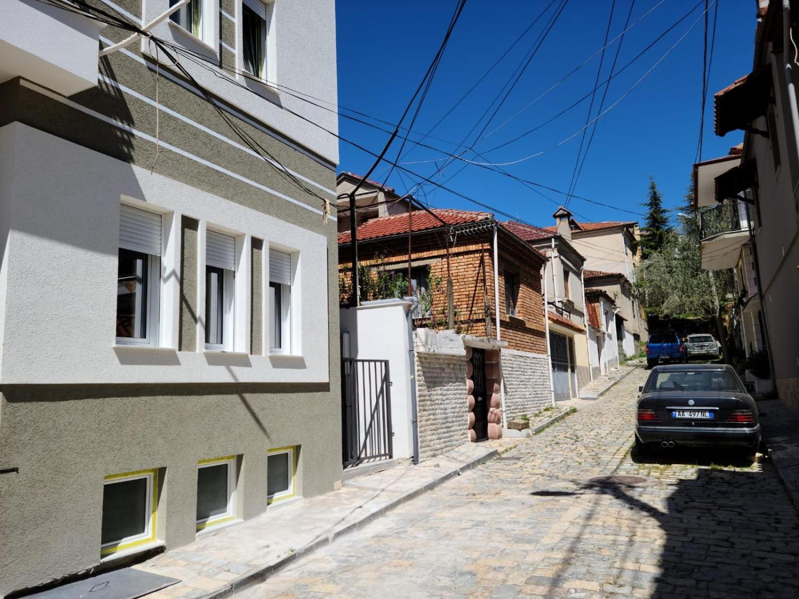 Travelers' Korca Home מראה חיצוני תמונה