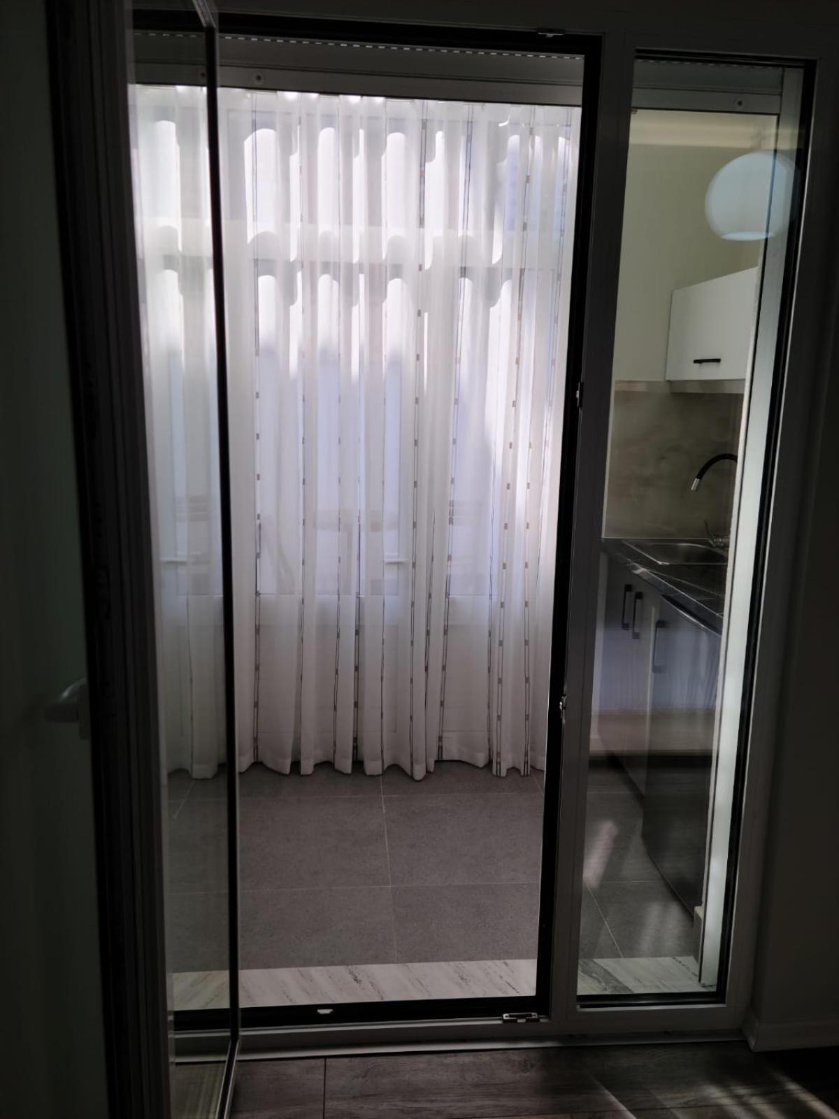 Travelers' Korca Home מראה חיצוני תמונה