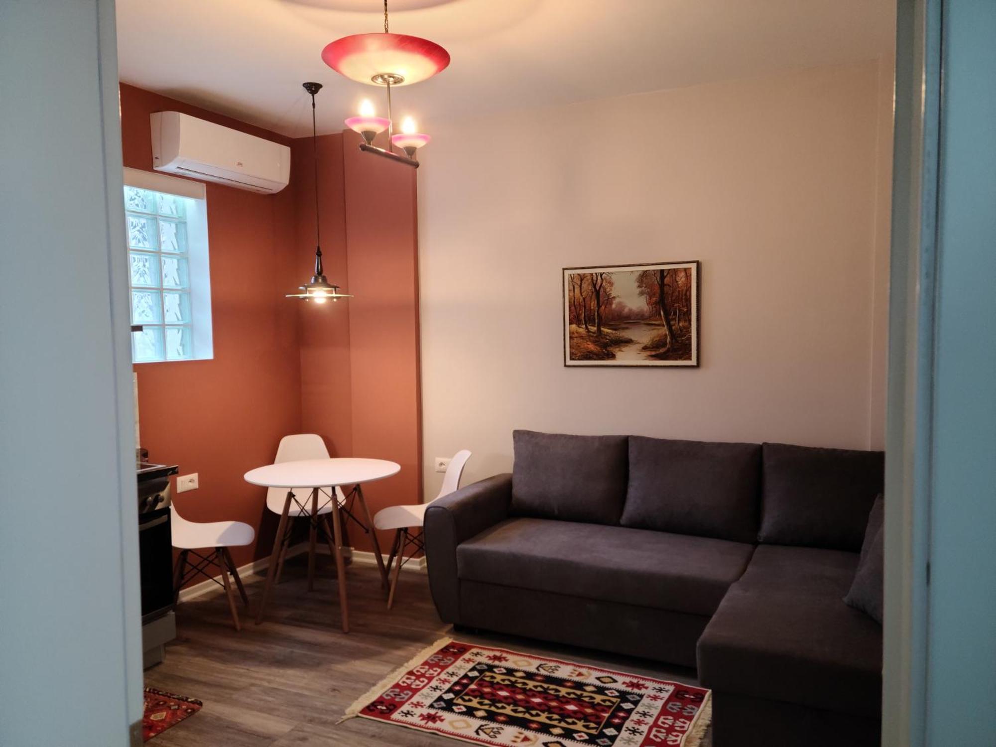 Travelers' Korca Home מראה חיצוני תמונה